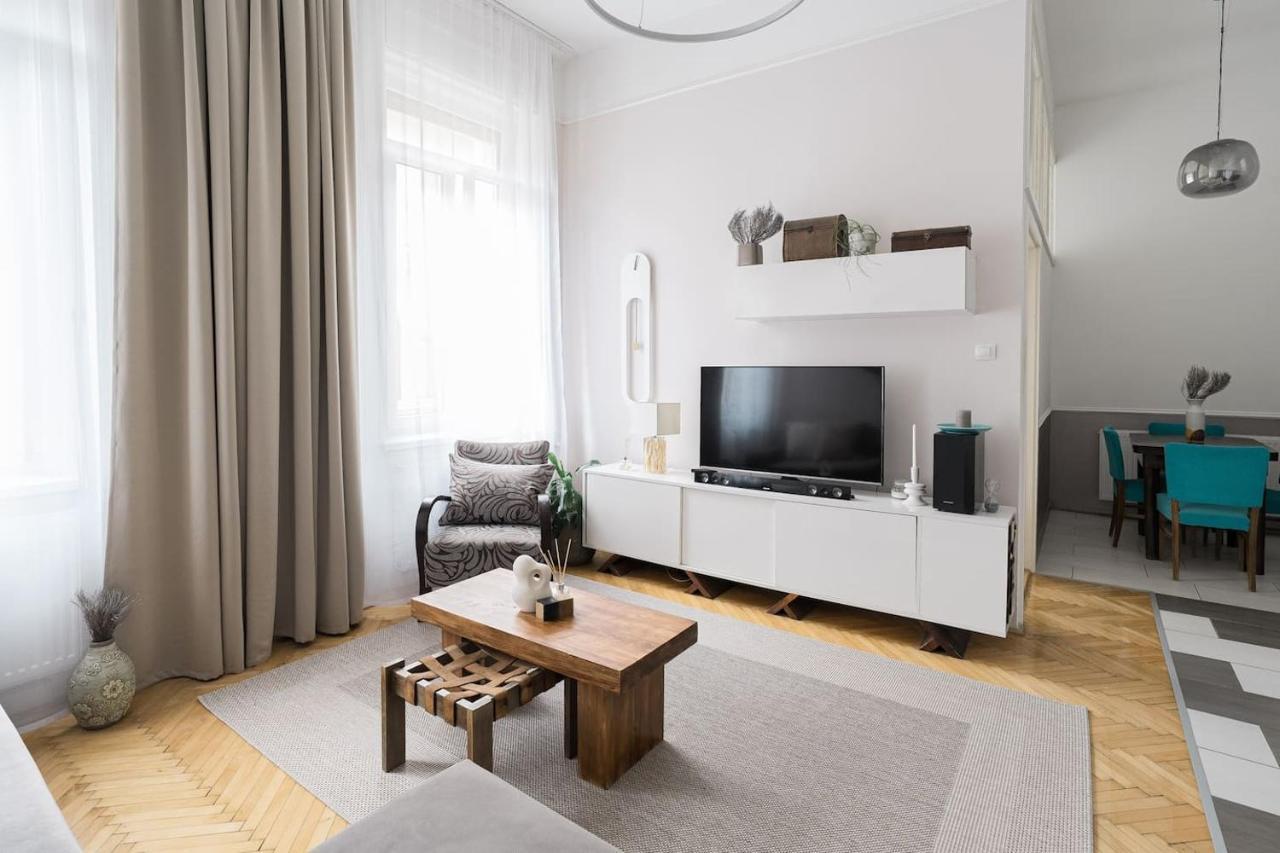 Sunrise Lounge Corvin 63M2 Ac Apartman Budapest Kültér fotó