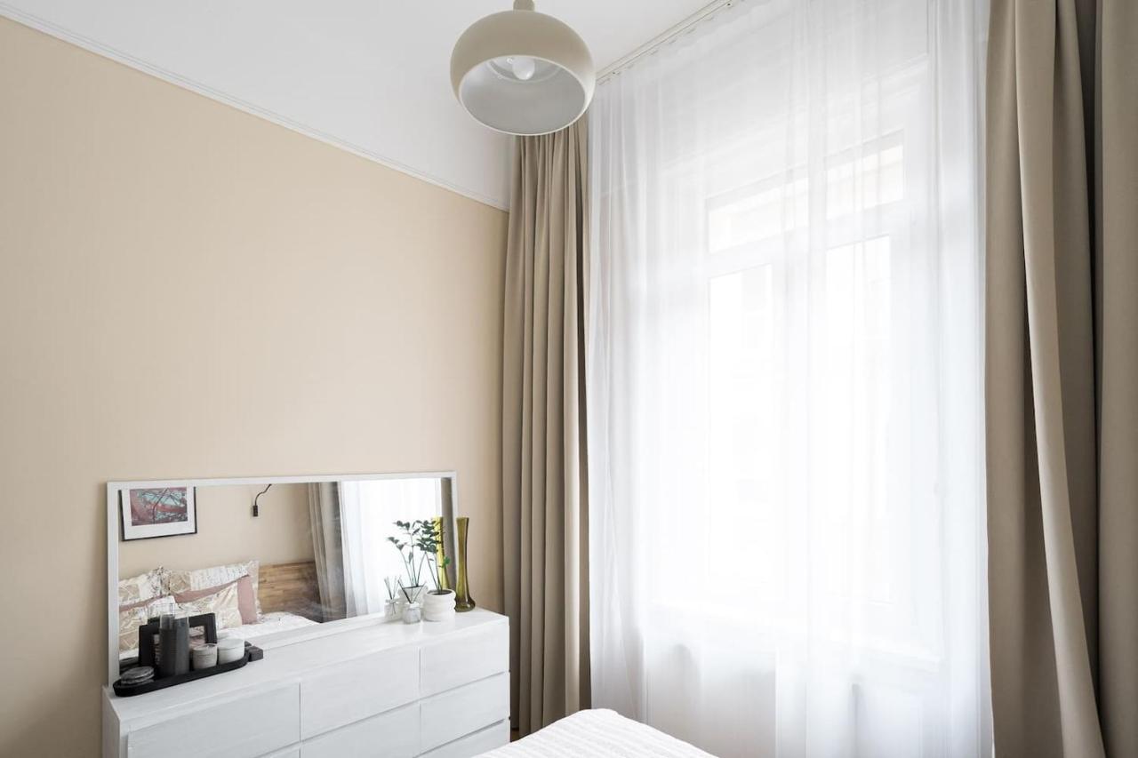 Sunrise Lounge Corvin 63M2 Ac Apartman Budapest Kültér fotó
