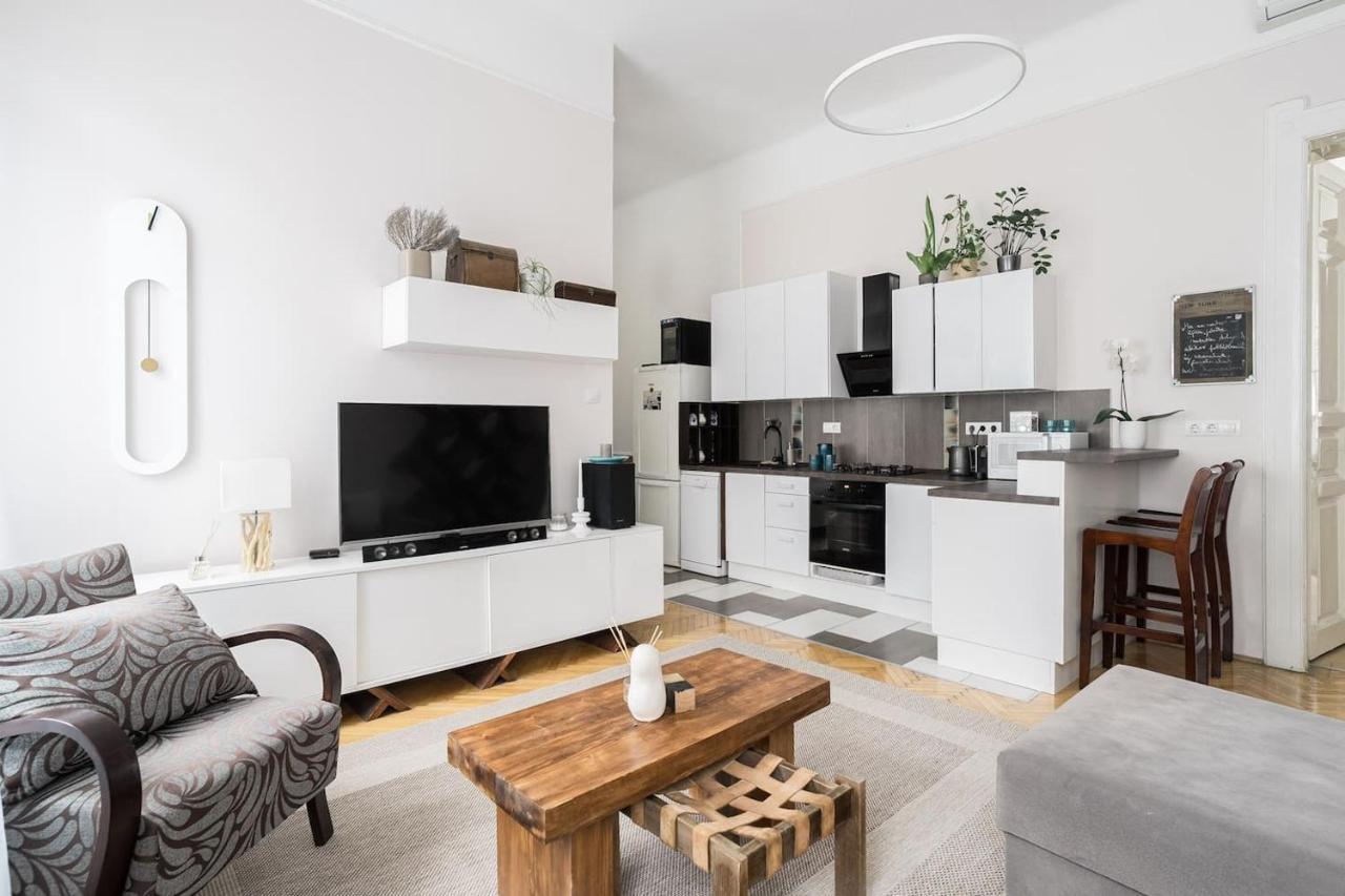 Sunrise Lounge Corvin 63M2 Ac Apartman Budapest Kültér fotó