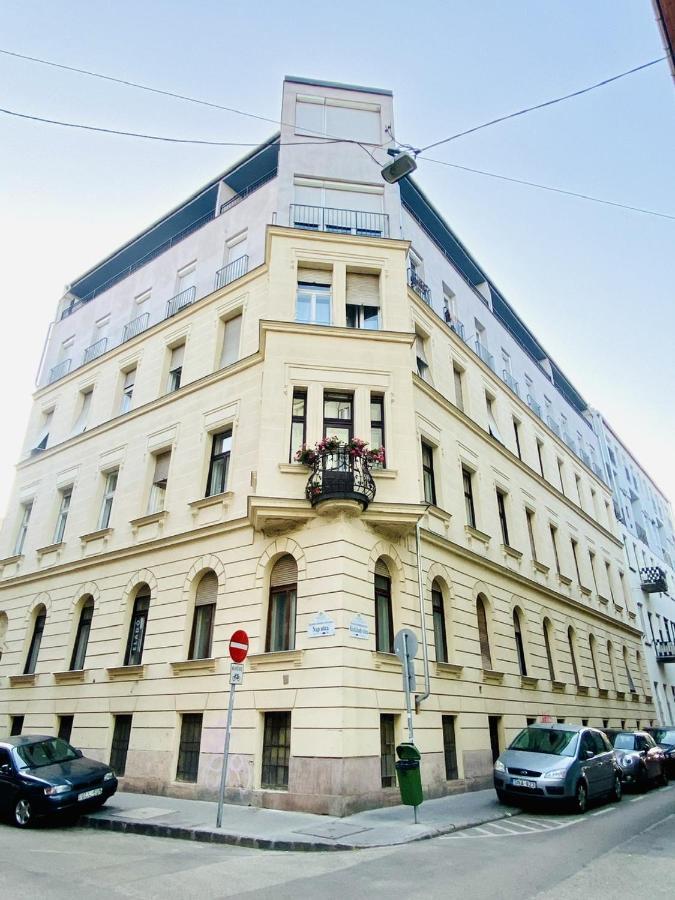 Sunrise Lounge Corvin 63M2 Ac Apartman Budapest Kültér fotó